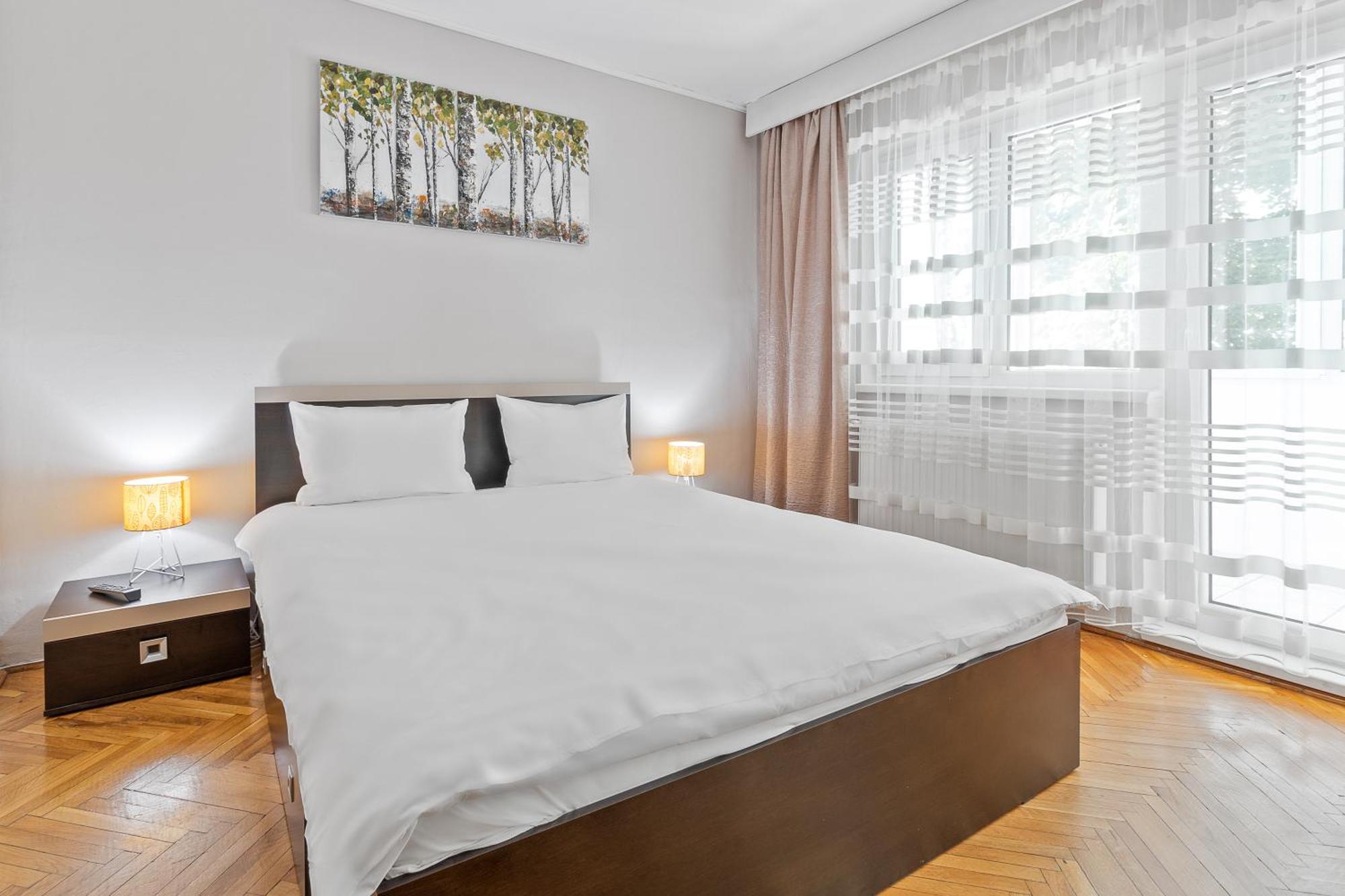 Apartament Helena Орадя Экстерьер фото